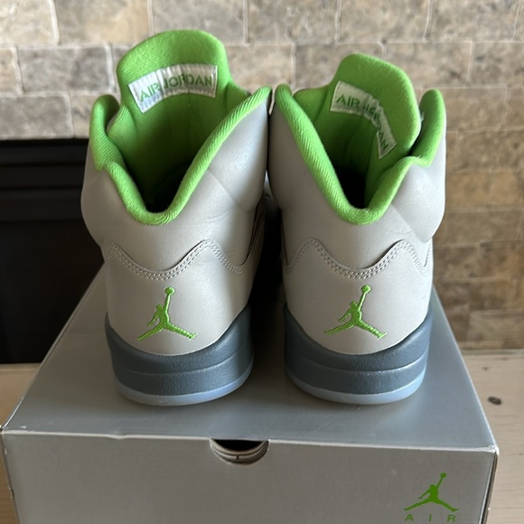 Jordan 5 Retro Green Bean (2022) - Picture 4 of 7
